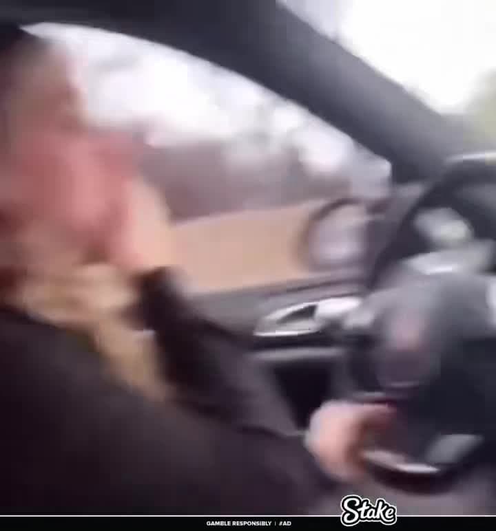 Caught his gf cheating 